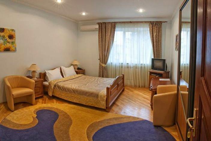 Okolytsya Motel Rivne Buitenkant foto